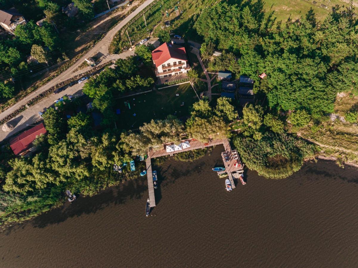 Enpi Lake Resort 이아시 외부 사진