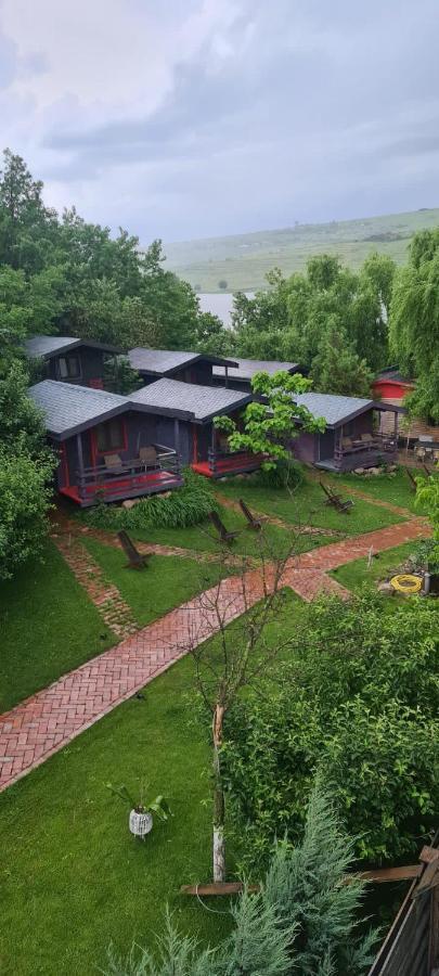Enpi Lake Resort 이아시 외부 사진