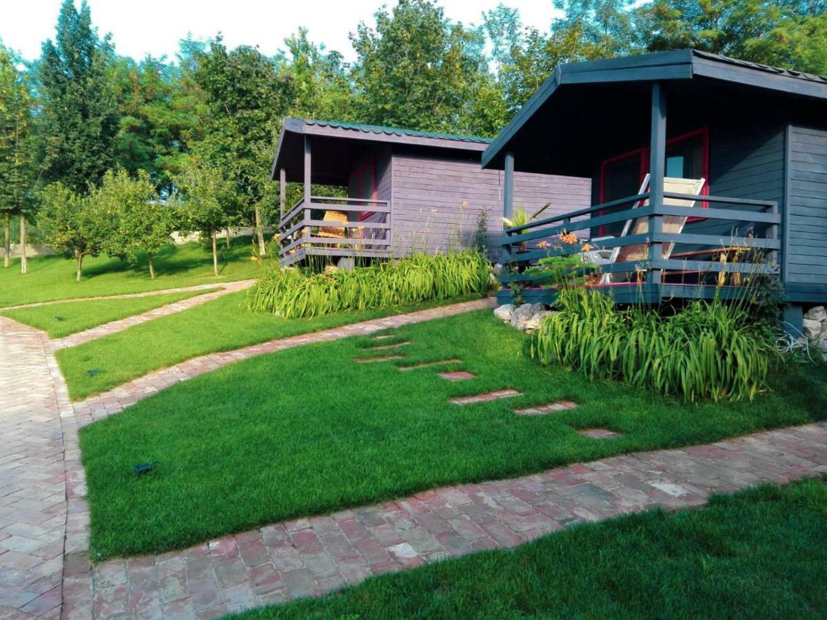 Enpi Lake Resort 이아시 외부 사진